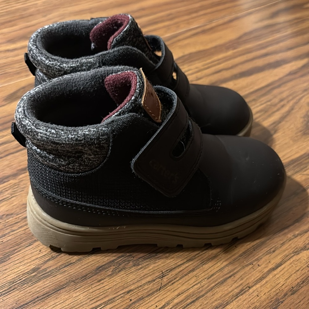 Carter’s boots - Picture 3 of 6